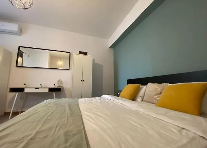 Kara\'S Apartment